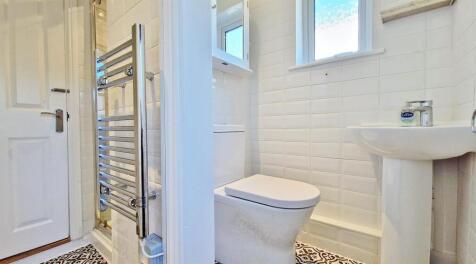 Shower Room &amp; Cloak Room