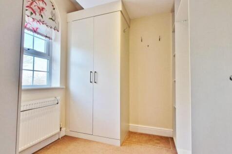 Walk In Dressing Room