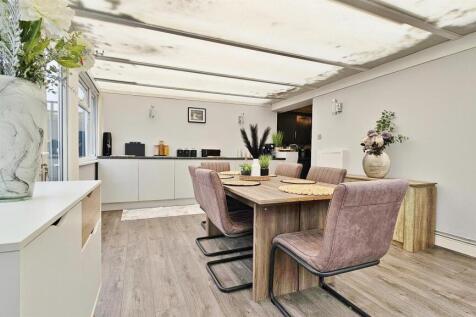Conservatory/Utility