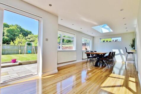 Dining/Family Room