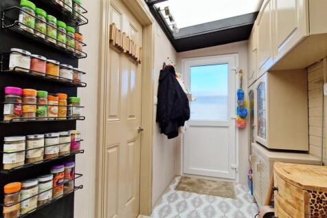 Utility/Multi Use Room