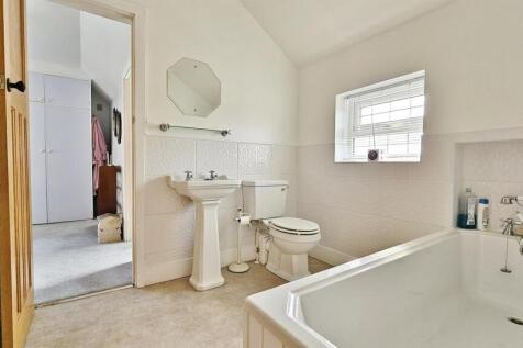 Jack &amp; Jill En-Suite
