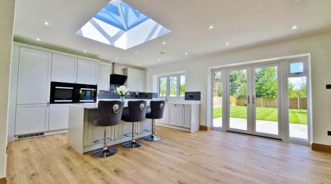 Lounge/Dining/Kitchen