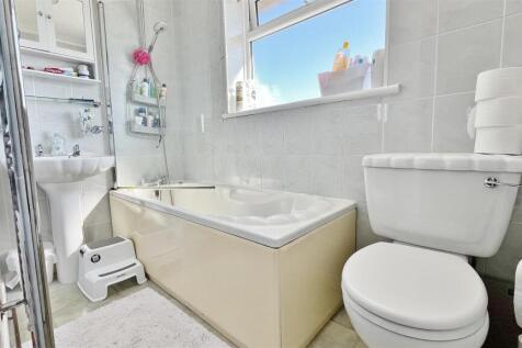 Family Bathrom