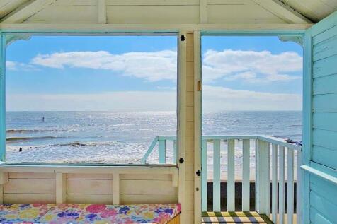Alternate Beach Hut View