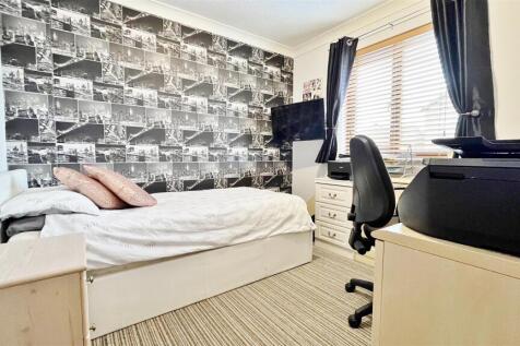 Bedroom Five/Office