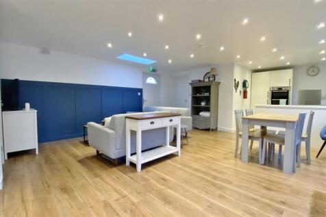 Bespoke Annexe
