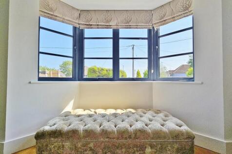 Alternate Lounge View