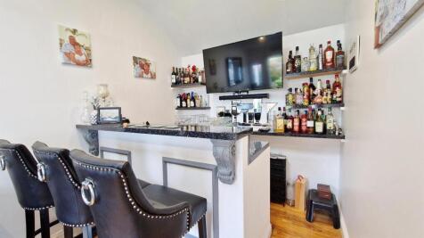 Garden Bar