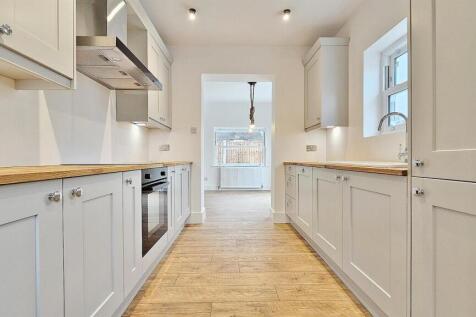 KITCHEN/UTILITY