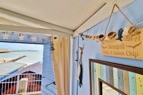 Beach Hut