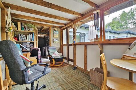 Art Studio/Hobby Room
