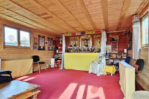 Log Cabin