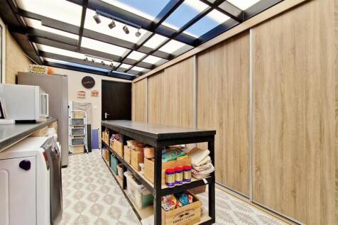 Utility/Multi Use Room