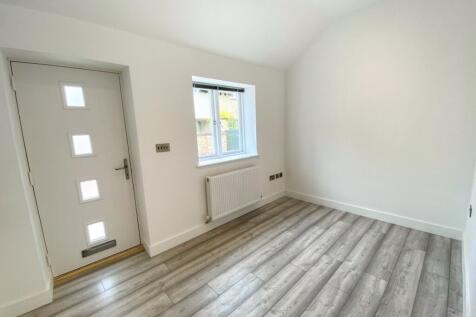 Living/Dining Area