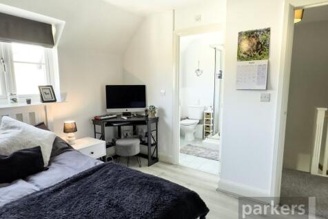 Bedroom &amp; Ensuite