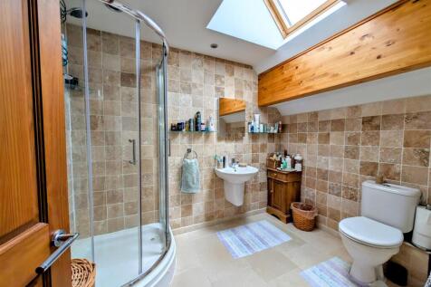 EN-SUITE 1