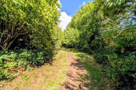 Access to woodland