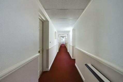 CAM01800G0-PR0047-STILL008.jpg