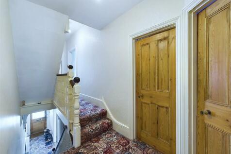 CAM02885G0-PR0179-STILL009.jpg