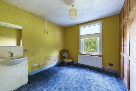 CAM02885G0-PR0179-STILL014.jpg
