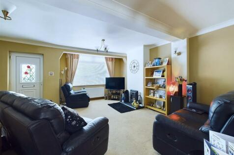 CAM02885G0-PR0185-STILL010.jpg