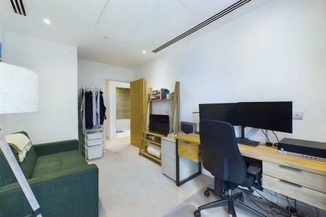 CAM02885G0-PR0223-STILL006.jpg