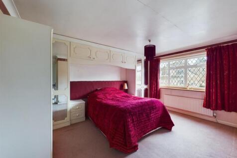 CAM02885G0-PR0304-STILL015.jpg