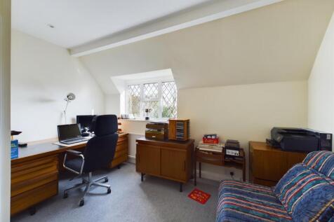 CAM02885G0-PR0320-STILL007.jpg