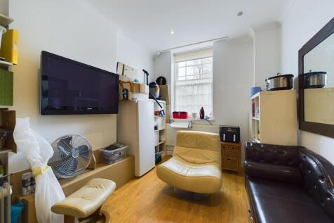 CAM02885G0-PR0278-STILL002.jpg