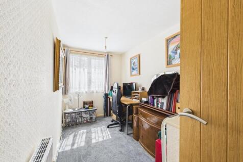 CAM02885G0-PR0359-STILL012.jpg