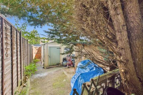 CAM02885G0-PR0441-STILL015.jpg