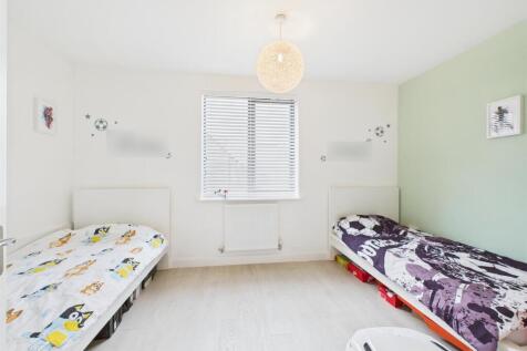 bedroom cane hill.jpg