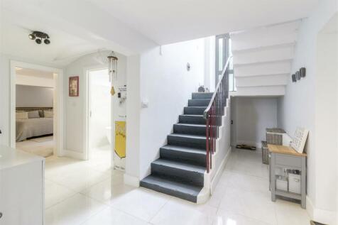 The Maples, Flat 7 Whilton Lodge [HIGHres] 013.jpg