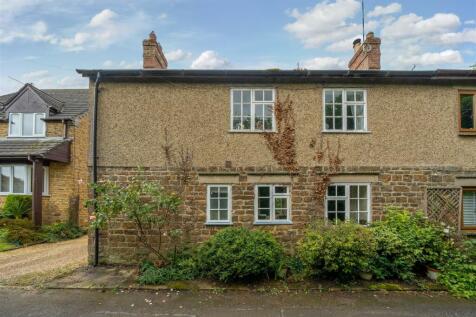Checkley Cottages, Charwleton
