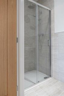 Plot 1, Show home