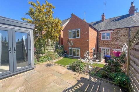 18 Bliss Lane