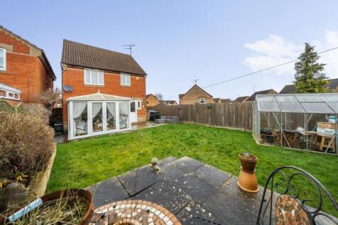 8 Peartree Close