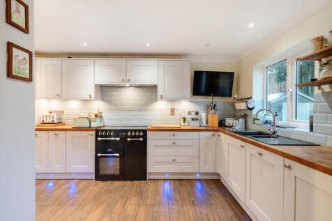 2 Partridge Close