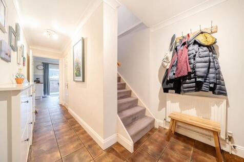 2 Partridge Close
