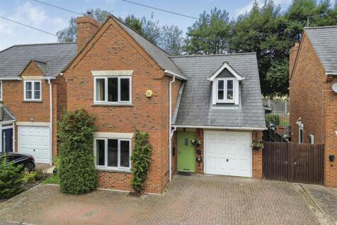 2 Partridge Close
