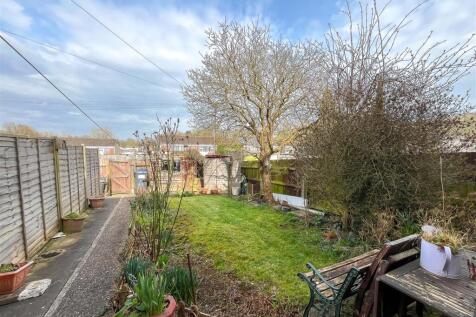 6 Hawke Road