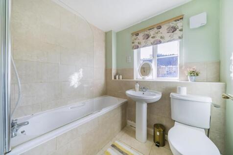 27 Dewar Drive