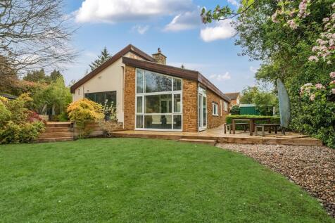 12 Bricketts lane. Flore