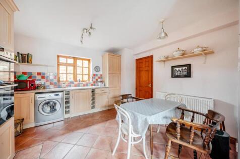 39 Churchill Road, Welton