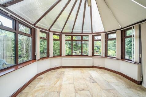 27 Spring Lane, Flore