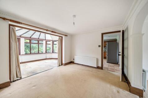 27 Spring Lane, Flore