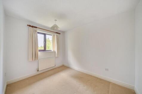 27 Spring Lane, Flore