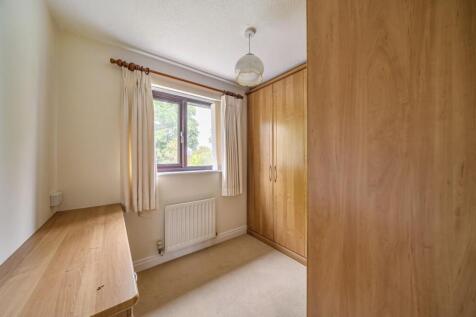 27 Spring Lane, Flore