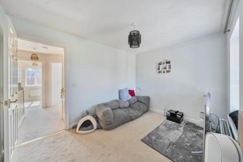 57 Edgehill Drive